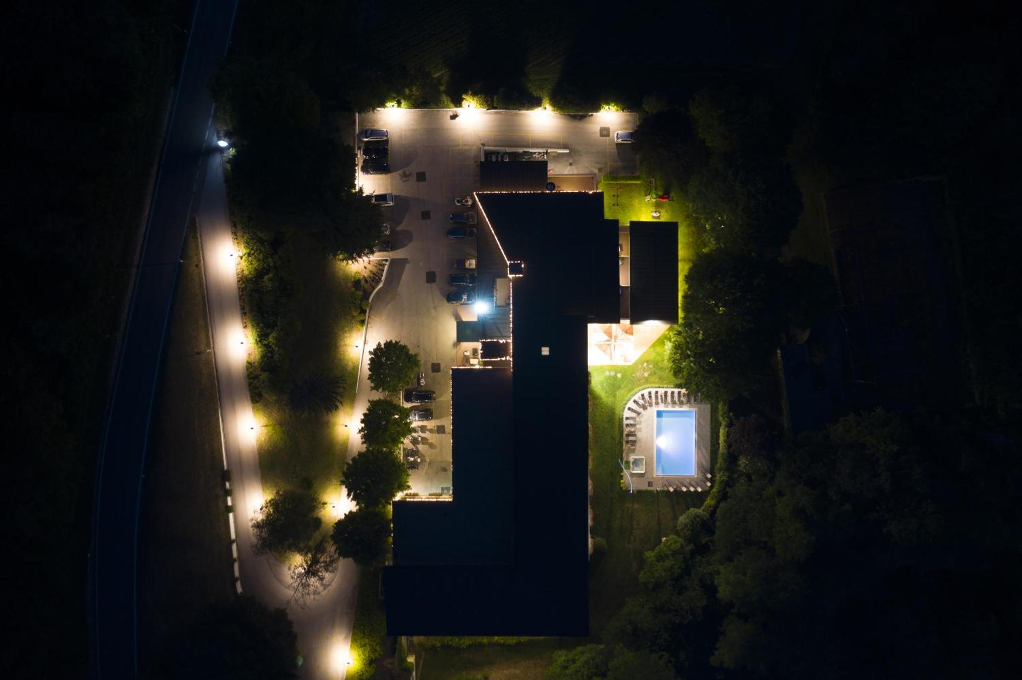Vital Hotel Flora Comano Terme Eksteriør billede