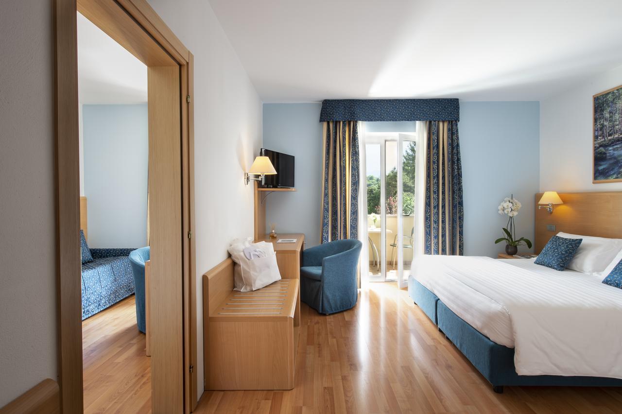Vital Hotel Flora Comano Terme Eksteriør billede